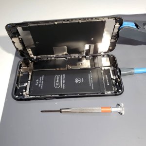 iPhone8 バッテーリー交換