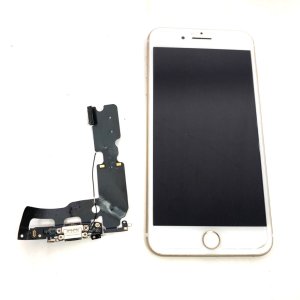 iPhone7+ ライトニング交換修理