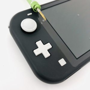 任天堂Switch Lite アナログスティック修理