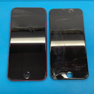 iPhone8 フロントパネル交換修理