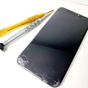 iPhone11 液晶交換
