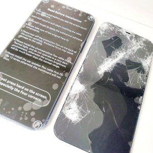 iPhone12 液晶交換