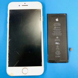 iPhone8 バッテリー交換