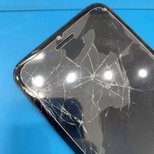 iPhone SE2 フロントパネル交換