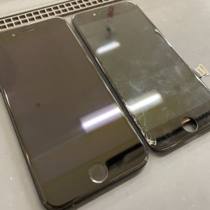 iPhoneSE2　ガラスパネル交換