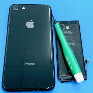iPhone8 バッテリー交換
