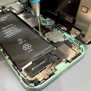 iPhone11 バッテリー交換