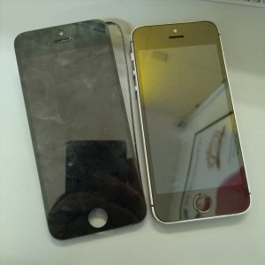 iPhoneSE　液晶、バッテリー交換