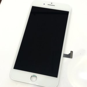 iPhone8plus フロントパネル交換修理