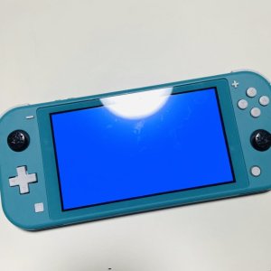 ニンテンドーSwitchLight 基盤修理
