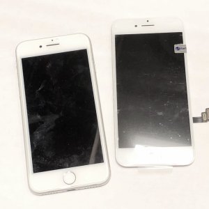 iPhone8 液晶交換