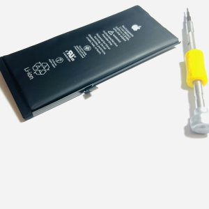 iPhone11 モバイルバッテリーを刺して使わないと電源が落ちる…