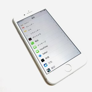 iPhone8 フロントパネル交換 落としてヒビが入り気になる…