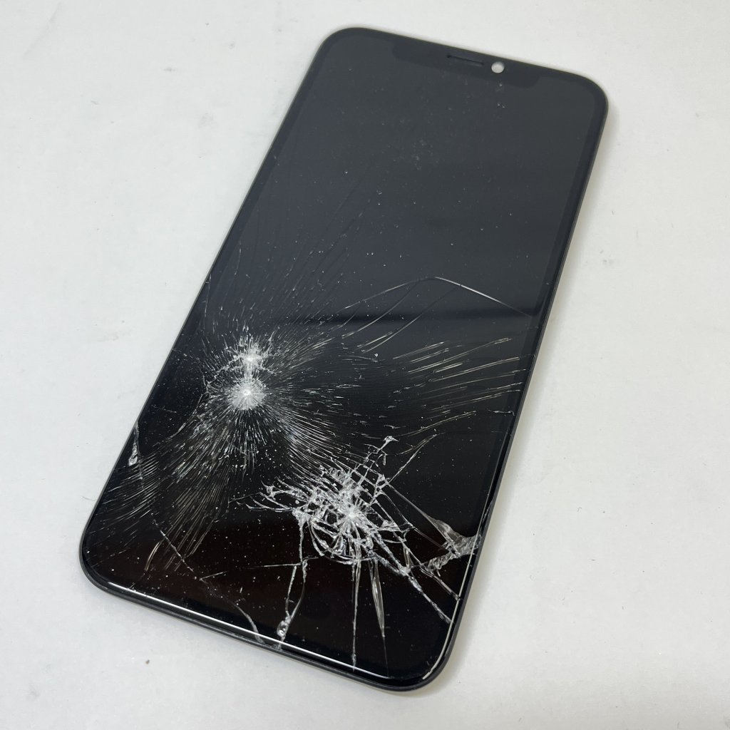 iPhone11 フロントパネル交換