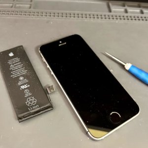 iPhoneSE バッテリー交換