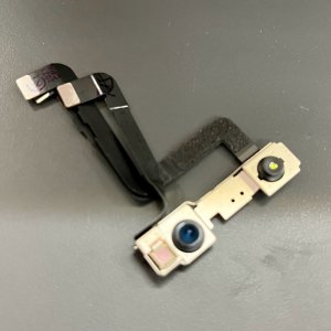 iPhone11ProMAX インカメラ交換