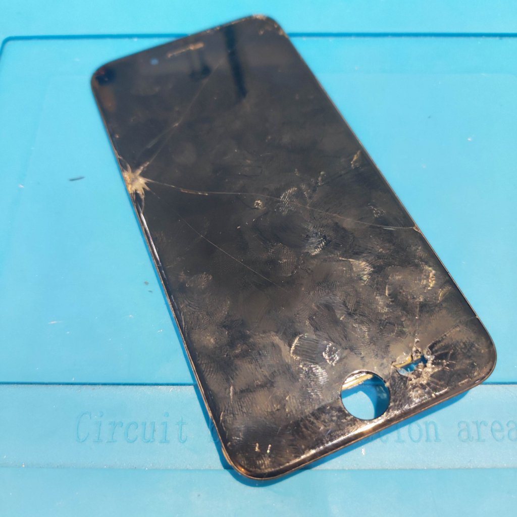 iPhoneSE2 (アイフォンSE2) 画面割れ修理