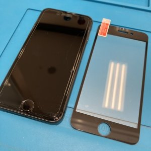 iPhone8(アイフォン8) 強化ガラス永久保証