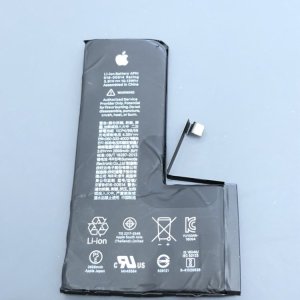 iPhoneX バッテリーの減りが早くなり電源が落ちてしまう…