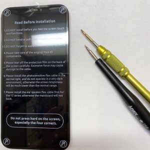 iPhoneXS フロントパネル交換