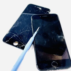 iPhone8 フロントパネル交換修理
