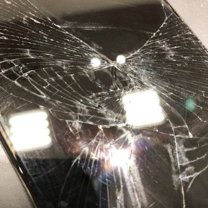 iPhone12 フロントパネル交換