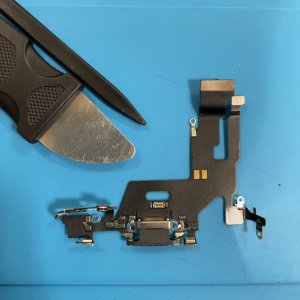 iPhone11 ライトニング交換