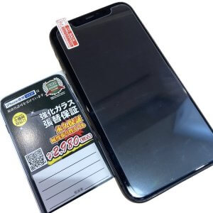 iPhoneXSMax 強化ガラス貼り付け