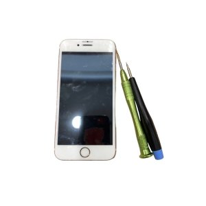 iPhone8 画面修理