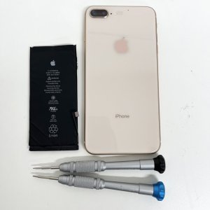 iPhone8plus バッテリー交換修理