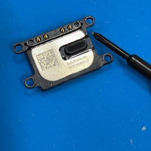 iPhone8 イヤースピーカー修理