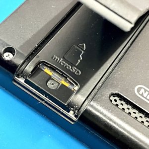Nintendo Switch マイクロSDカードスロット修理