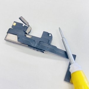 iPhoneXS 近接センサー交換