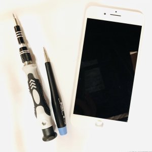 iPhone7Plus 液晶交換修理 画面映らない ブラックアウト