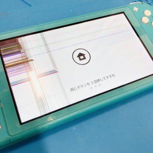 ニンテンドースイッチライト　液晶交換修理