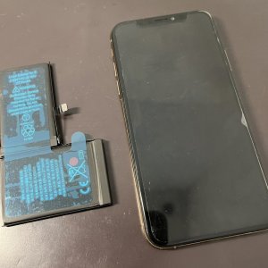 iPhoneXS バッテリー交換