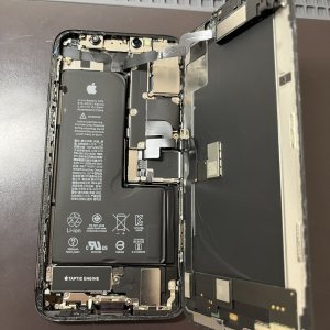 iPhoneXS バッテリー交換