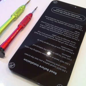 iPhone12ProMaxパネル交換