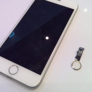 iPhone8ホームボタン交換