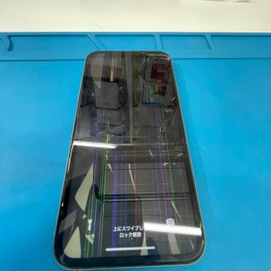 iPhone11 落下による画面タッチ不良 パネル交換