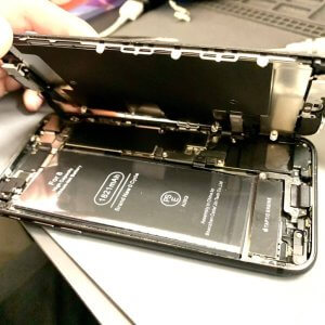iPhone8 バッテリー交換