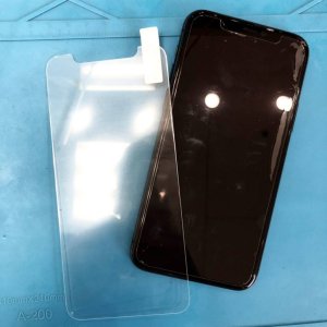 iPhone 11Pro 強化ガラス交換