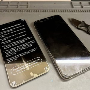 iPhoneXS フロントパネル交換