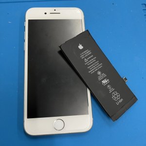 iPhone8 バッテリー交換修理