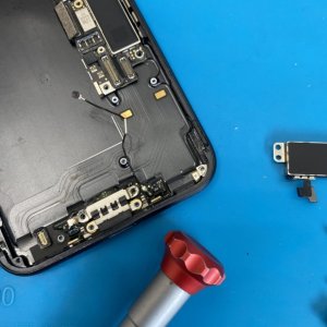 iPhone7　ライトニングコネクター交換