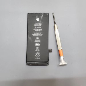 iPhone8 バッテーリー交換
