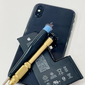 iPhoneXS バッテリー交換修理