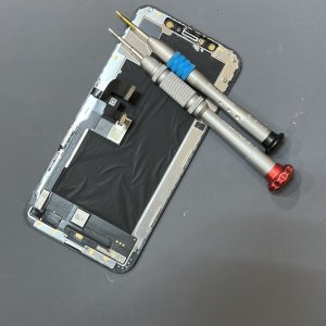 iPhoneXS パネル交換