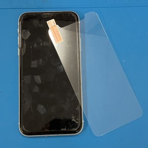 iPhoneXR 永久保証付き強化ガラス貼り付け