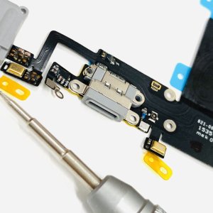iPhone6Puls ライトニング修理